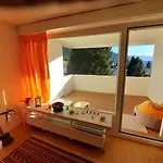 Zentral Gelegene Sonnige Und Ruhige Wohnung